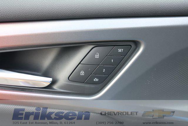 new 2025 Chevrolet Equinox EV car, priced at $43,680