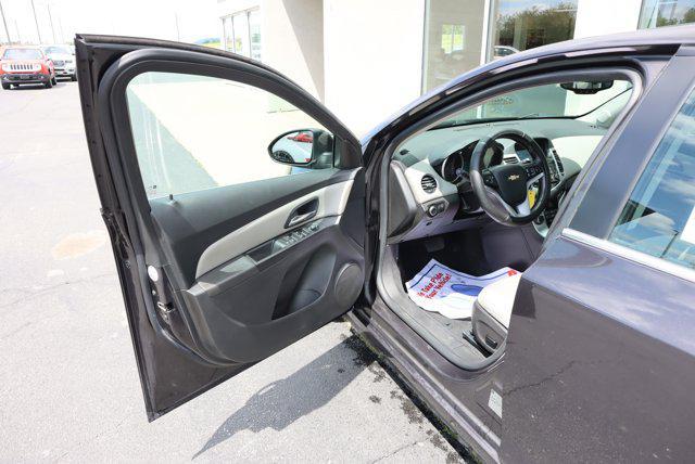 used 2014 Chevrolet Cruze car, priced at $9,990