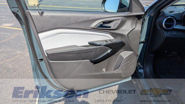new 2025 Chevrolet Trax car, priced at $25,385