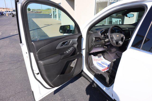 used 2022 Chevrolet Traverse car, priced at $35,990