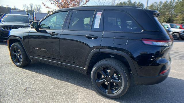 new 2025 Jeep Grand Cherokee car, priced at $39,999