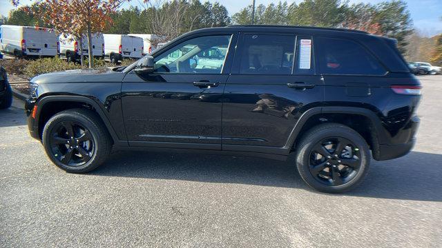 new 2025 Jeep Grand Cherokee car, priced at $39,999