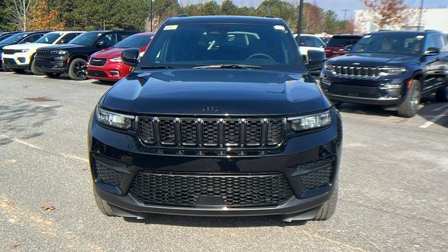 new 2025 Jeep Grand Cherokee car, priced at $39,999