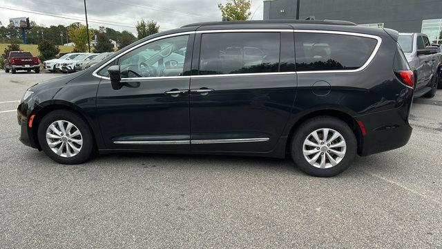 used 2017 Chrysler Pacifica car, priced at $9,995