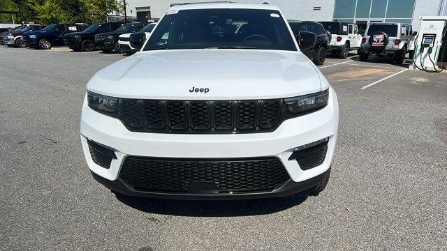 new 2025 Jeep Grand Cherokee car, priced at $47,500