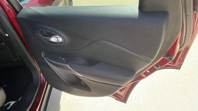 used 2020 Jeep Cherokee car, priced at $10,995