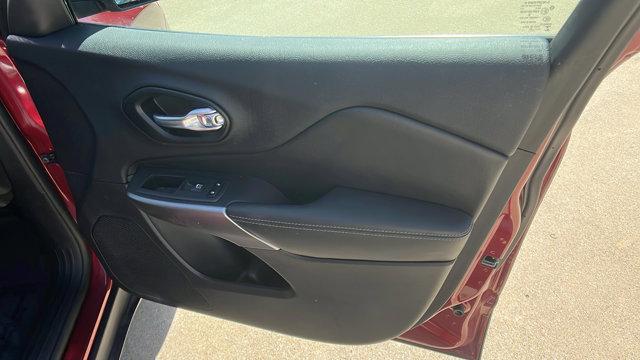 used 2020 Jeep Cherokee car, priced at $10,995