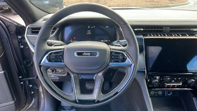 new 2025 Jeep Grand Cherokee car, priced at $58,790