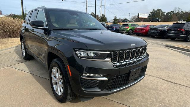 used 2023 Jeep Grand Cherokee car, priced at $32,995