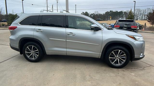 used 2018 Toyota Highlander car, priced at $25,995