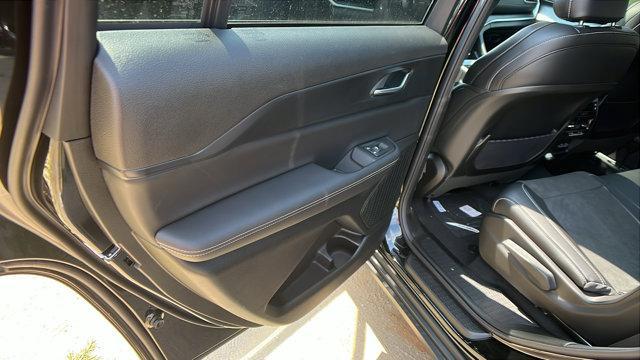 new 2025 Jeep Grand Cherokee L car, priced at $39,955