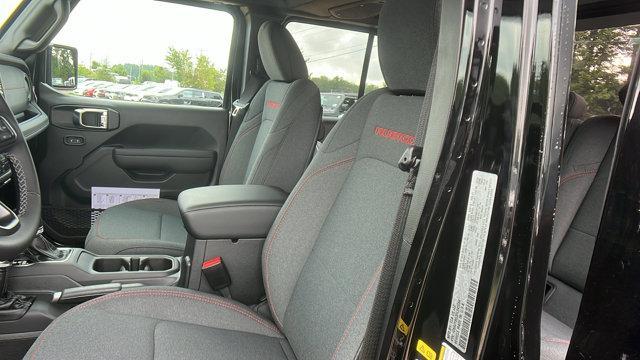 new 2025 Jeep Gladiator car, priced at $53,860
