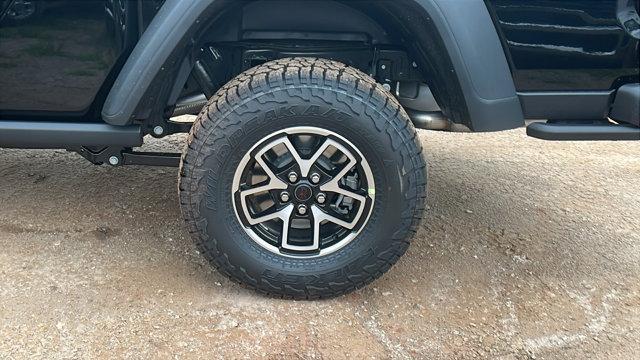 new 2025 Jeep Gladiator car, priced at $53,860