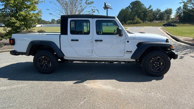 new 2024 Jeep Gladiator car, priced at $41,085