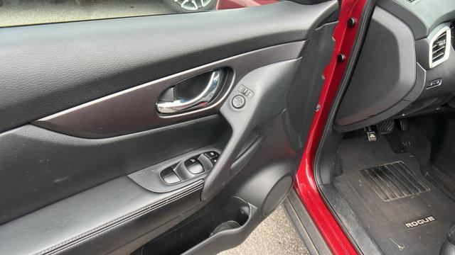 used 2016 Nissan Rogue car, priced at $10,995