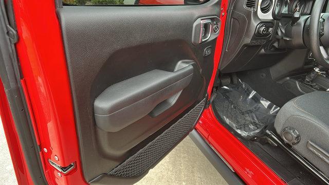 used 2025 Jeep Gladiator car, priced at $38,995