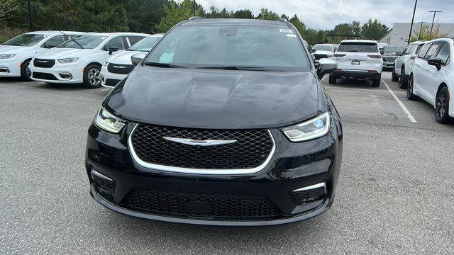 new 2025 Chrysler Pacifica car, priced at $51,125