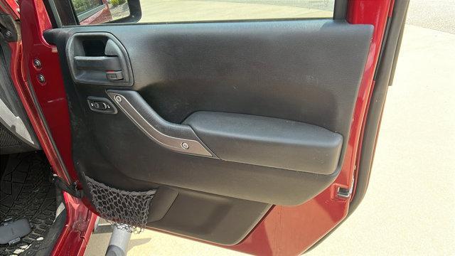 used 2013 Jeep Wrangler Unlimited car, priced at $11,995