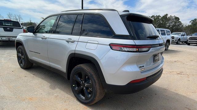 new 2024 Jeep Grand Cherokee car, priced at $42,175