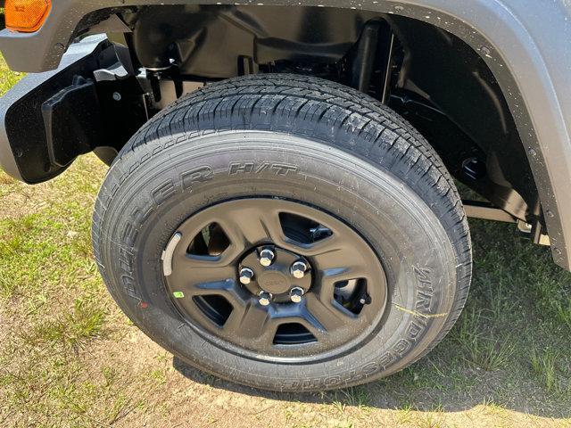 new 2025 Jeep Gladiator car, priced at $32,950