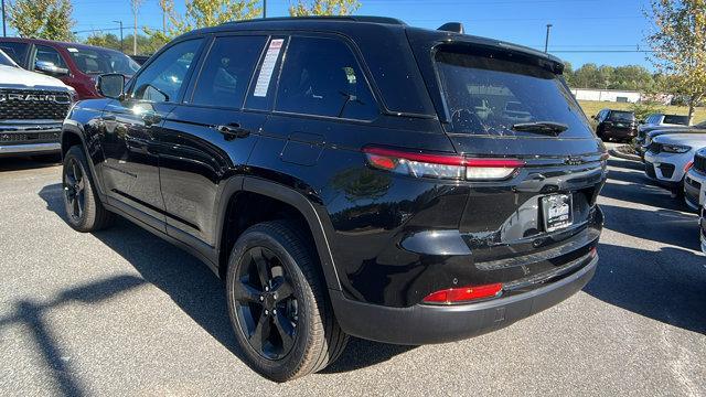 new 2025 Jeep Grand Cherokee car, priced at $48,995