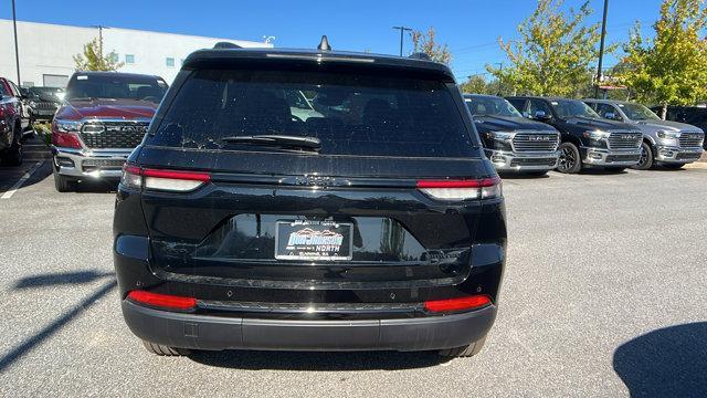 new 2025 Jeep Grand Cherokee car, priced at $48,995