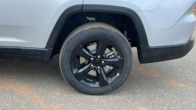 new 2025 Jeep Grand Cherokee L car, priced at $42,925