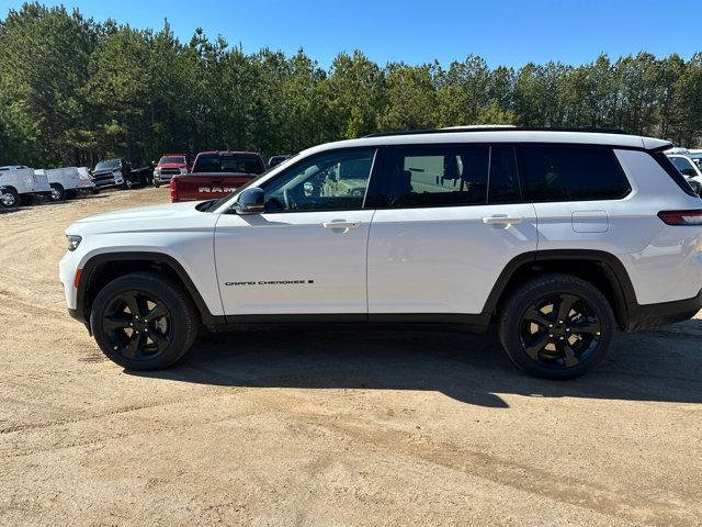 new 2025 Jeep Grand Cherokee L car, priced at $42,845