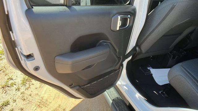 new 2025 Jeep Wrangler car, priced at $45,995