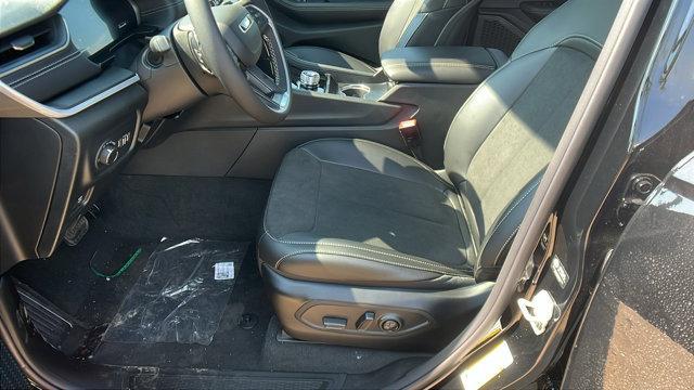 new 2025 Jeep Grand Cherokee car, priced at $49,370