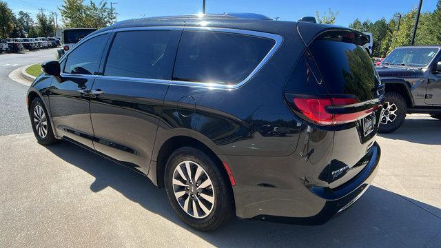 used 2021 Chrysler Pacifica car, priced at $19,995