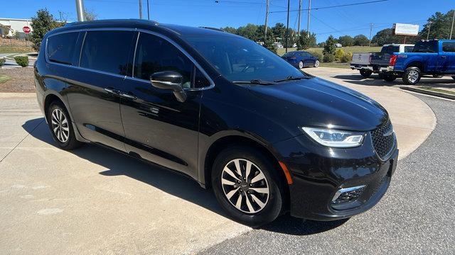 used 2021 Chrysler Pacifica car, priced at $19,995