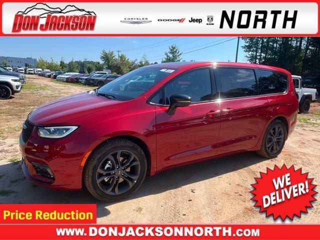 new 2026 Chrysler Pacifica car, priced at $37,250