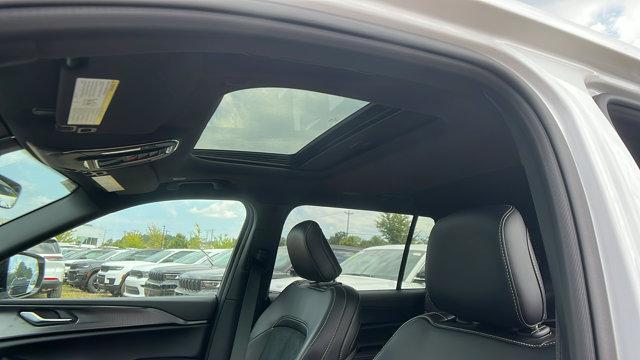 new 2025 Jeep Grand Cherokee L car, priced at $39,650