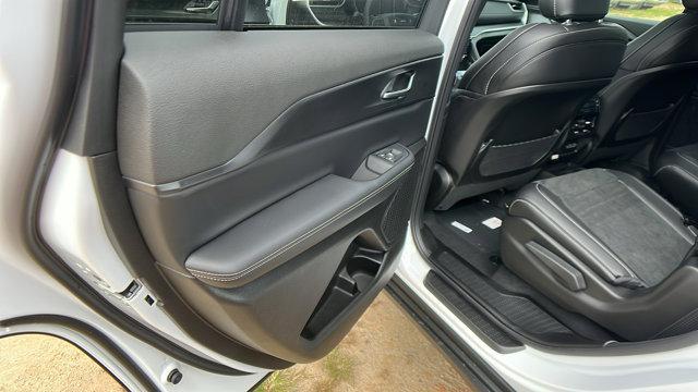 new 2025 Jeep Grand Cherokee L car, priced at $39,650