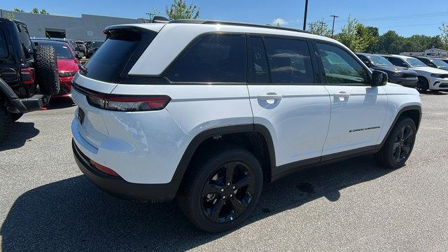 new 2024 Jeep Grand Cherokee car, priced at $39,580