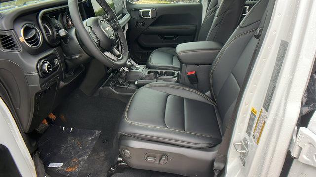 new 2025 Jeep Gladiator car, priced at $42,755
