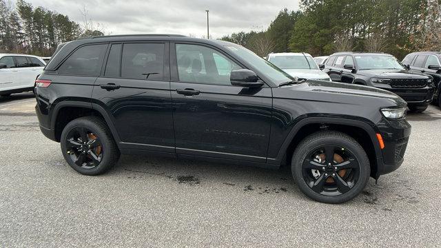 new 2025 Jeep Grand Cherokee car, priced at $48,175