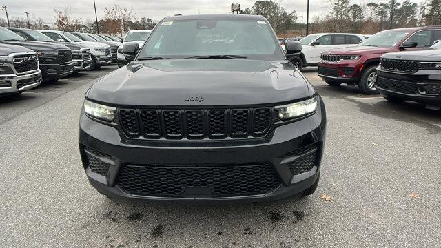 new 2025 Jeep Grand Cherokee car, priced at $48,175