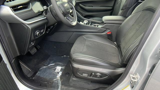 new 2025 Jeep Grand Cherokee L car, priced at $39,995