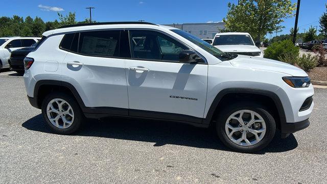 new 2024 Jeep Compass car, priced at $25,765