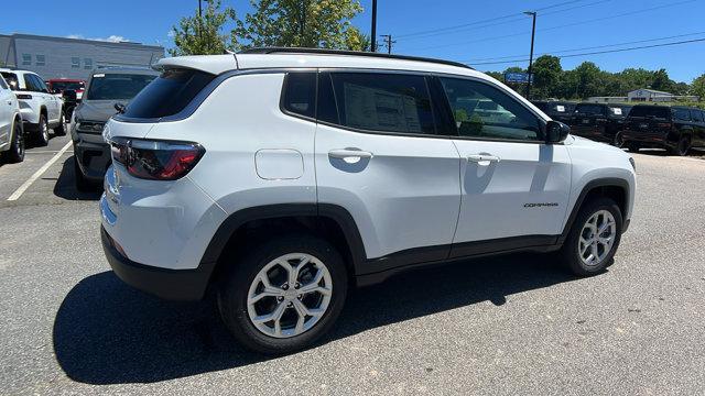 new 2024 Jeep Compass car, priced at $25,765