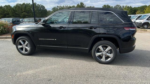 new 2025 Jeep Grand Cherokee car, priced at $52,300