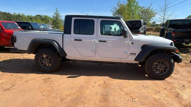 new 2025 Jeep Gladiator car, priced at $46,885