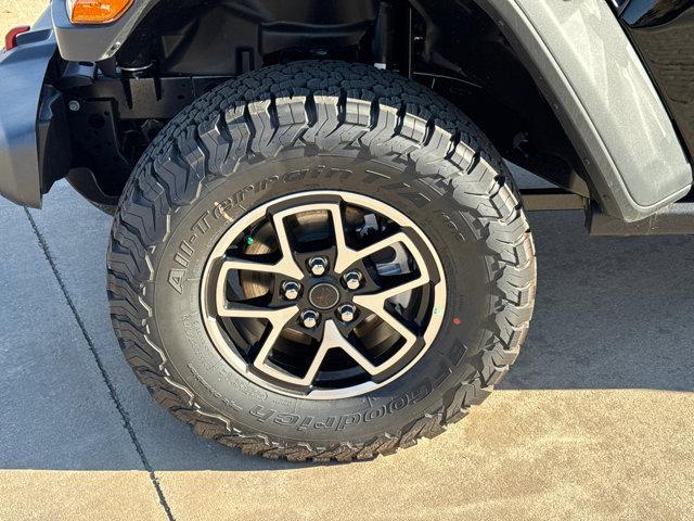 new 2025 Jeep Wrangler car, priced at $49,330