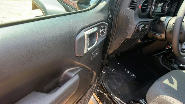 new 2025 Jeep Wrangler car, priced at $57,950