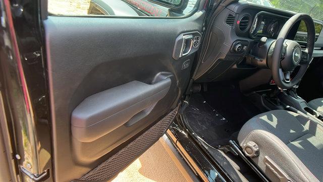 new 2025 Jeep Wrangler car, priced at $57,950