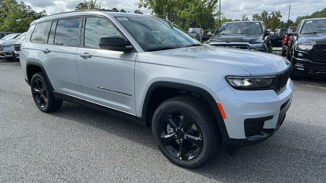 new 2024 Jeep Grand Cherokee L car, priced at $38,995