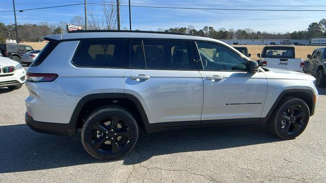 new 2025 Jeep Grand Cherokee L car, priced at $43,370