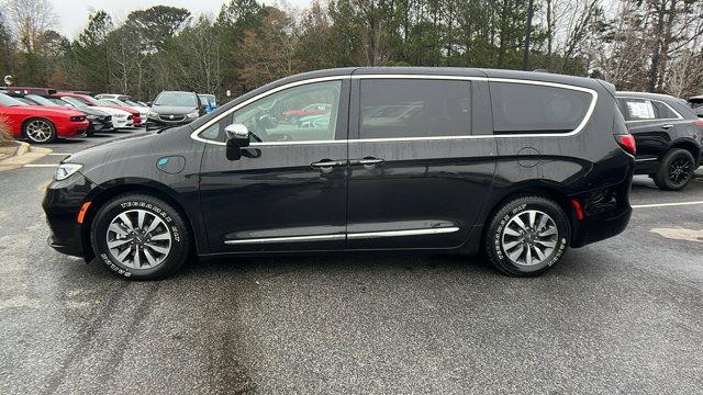 used 2022 Chrysler Pacifica Hybrid car, priced at $24,995